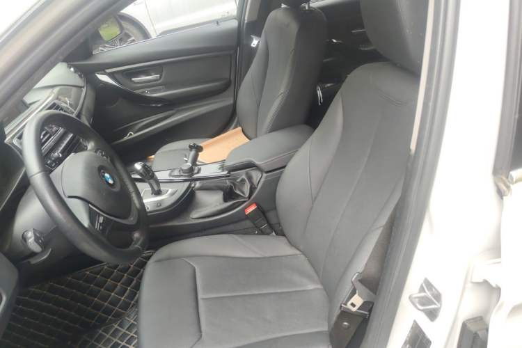 Used BMW 3 Series 2017 320Li Fashion Model Left Front Seat