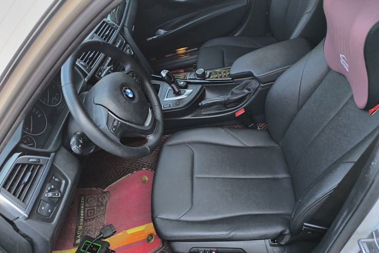 Used BMW 3 Series 2017 320Li Fashion Model Left Front Seat