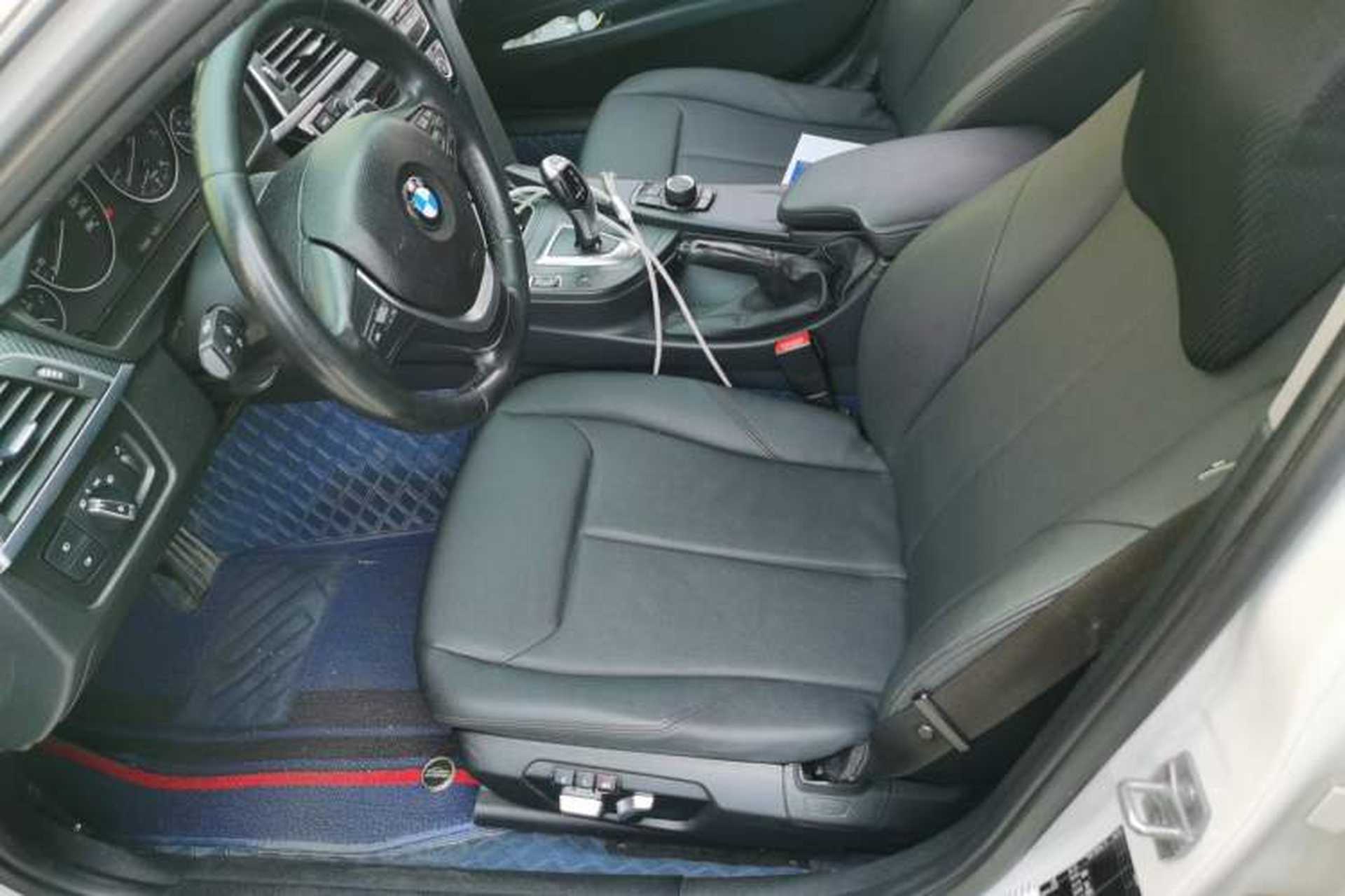 Used BMW 3 Series 2017 320Li Fashion Model Left Front Seat