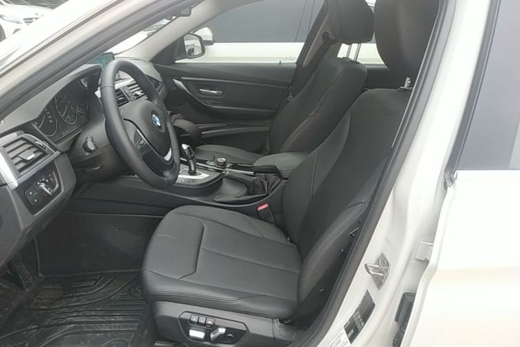 Used BMW 3 Series 2017 320Li Fashion Model Left Front Seat