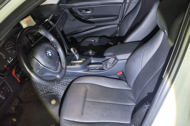 Used BMW 3 Series 2017 320Li Fashion Model Left Front Seat