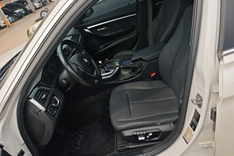 Used BMW 3 Series 2017 320Li Fashion Model Left Front Seat