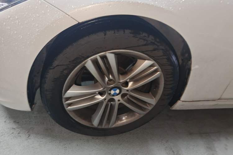 Used BMW 3 Series 2017 320Li Fashion Model Left Front Wheel Hub
