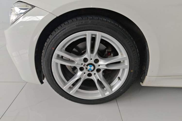 Used BMW 3 Series 2017 320Li M Sport Edition Left Front Wheel Hub