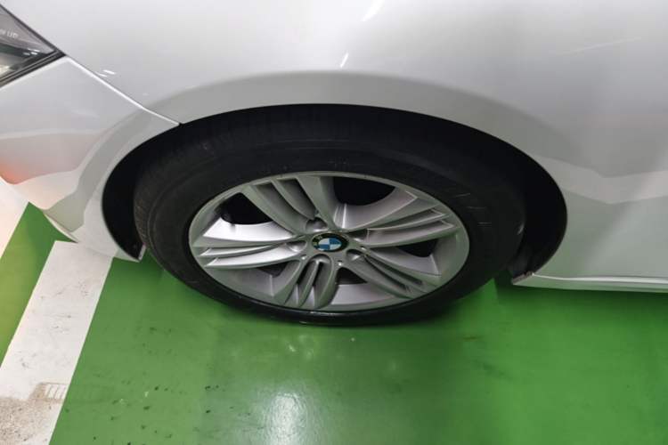 Used BMW 3 Series 2017 320Li Fashion Model Left Front Wheel Hub