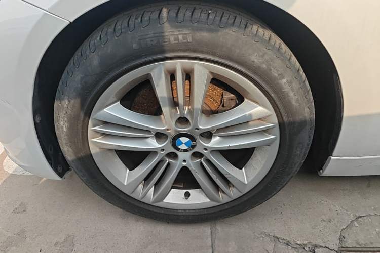 Used BMW 3 Series 2017 320Li Fashion Model Left Front Wheel Hub
