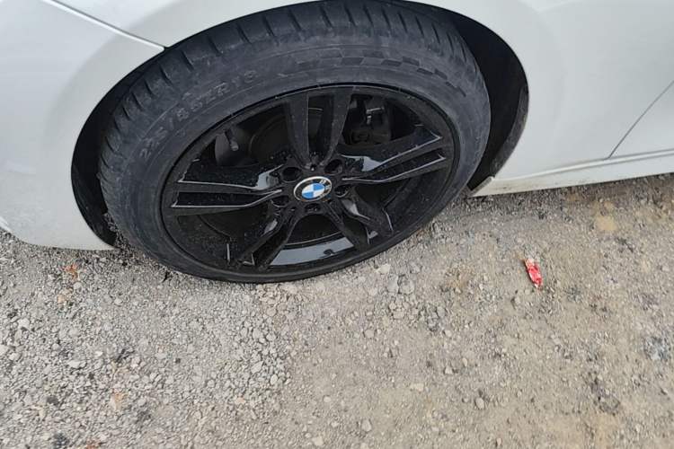 Used BMW 3 Series 2017 320i M Sport Left Front Wheel Hub