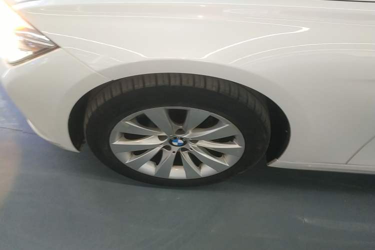 Used BMW 3 Series 2017 318Li Fashion Model Left Front Wheel Hub