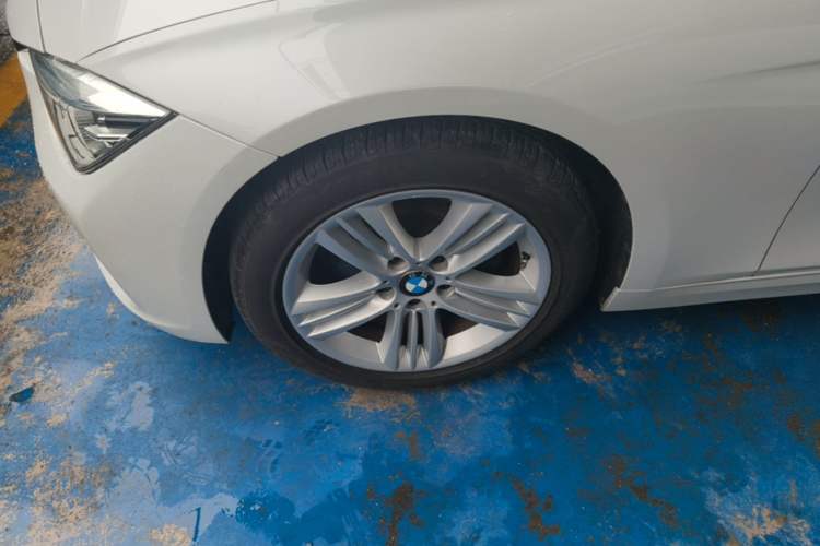 Used BMW 3 Series 2017 320Li Fashion Model Left Front Wheel Hub