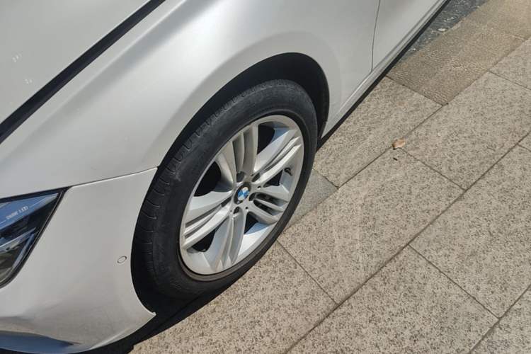 Used BMW 3 Series 2017 320Li Fashion Model Left Front Wheel Hub