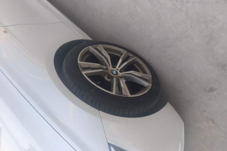 Used BMW 3 Series 2017 320Li Fashion Model Left Front Wheel Hub