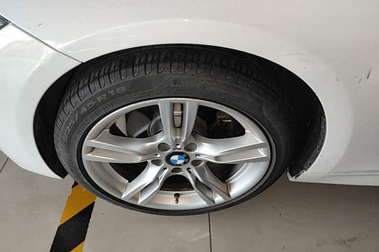Used BMW 3 Series 2017 320i M Sport Left Front Wheel Hub