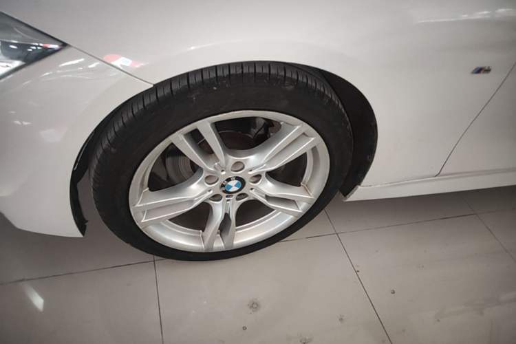 Used BMW 3 Series 2017 320Li M Sport Edition Left Front Wheel Hub