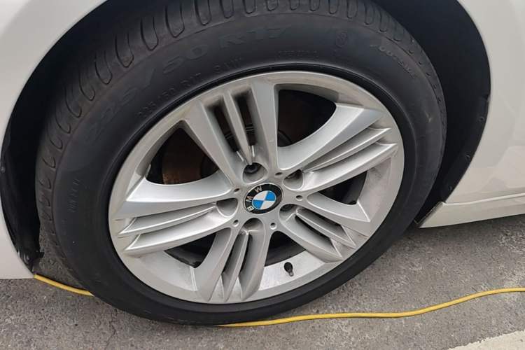Used BMW 3 Series 2017 320Li Fashion Model Left Front Wheel Hub