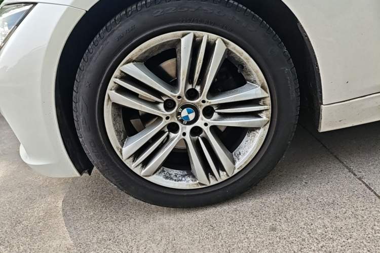 Used BMW 3 Series 2017 320Li Fashion Model Left Front Wheel Hub