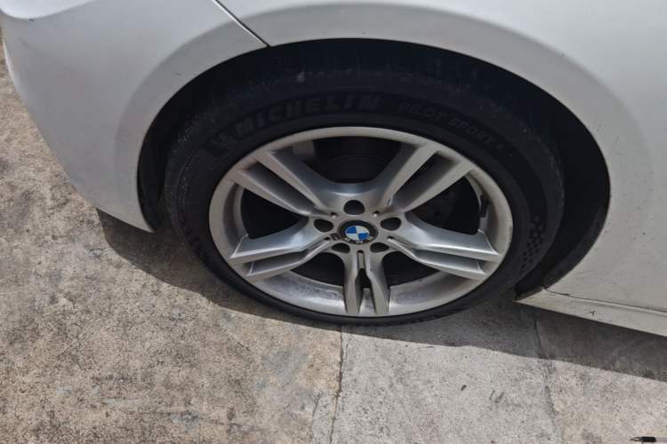 Used BMW 3 Series 2017 320i M Sport Left Front Wheel Hub