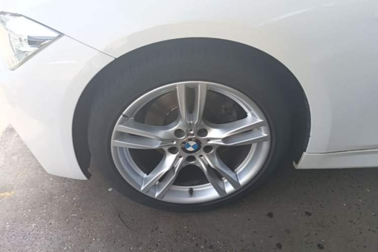 Used BMW 3 Series 2017 320i M Sport Left Front Wheel Hub