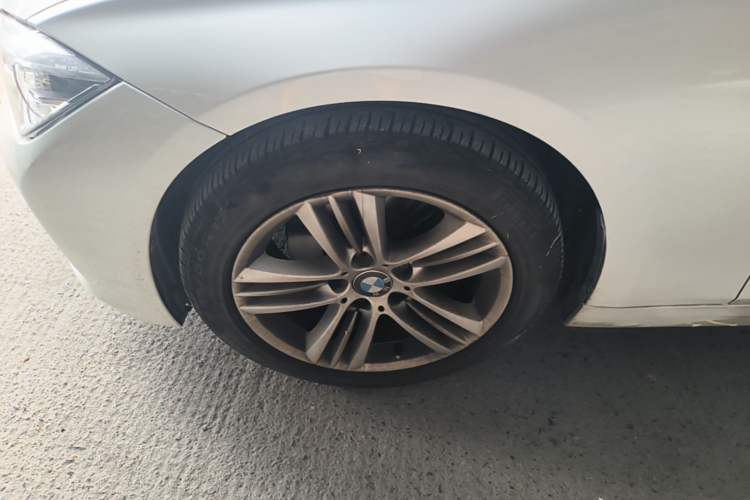 Used BMW 3 Series 2017 320Li Fashion Model Left Front Wheel Hub