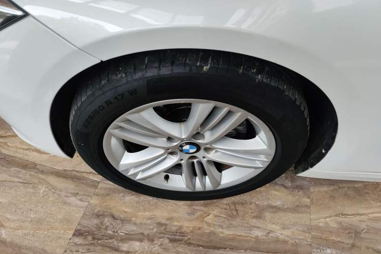 Used BMW 3 Series 2017 320Li Fashion Model Left Front Wheel Hub
