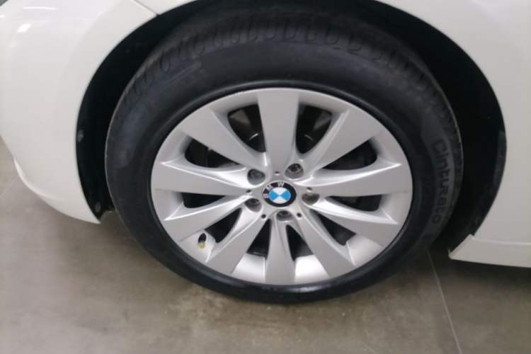 Used BMW 3 Series 2017 318Li Fashion Model Left Front Wheel Hub