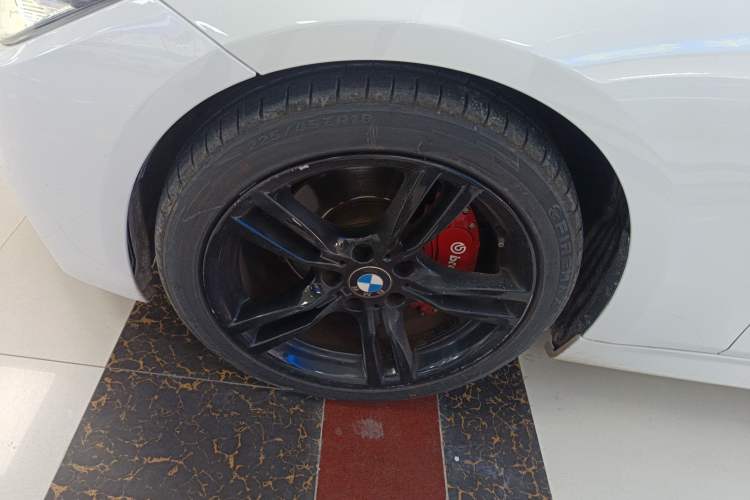 Used BMW 3 Series 2017 320Li M Sport Edition Left Front Wheel Hub