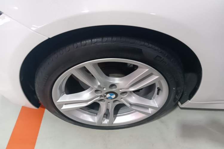 Used BMW 3 Series 2017 320Li M Sport Edition Left Front Wheel Hub