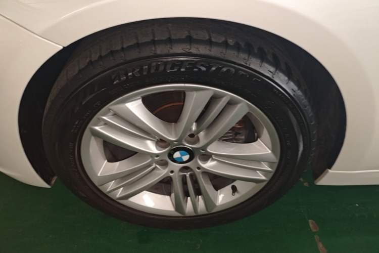 Used BMW 3 Series 2017 320Li Fashion Model Left Front Wheel Hub