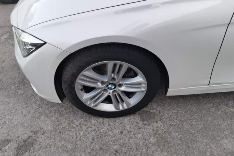 Used BMW 3 Series 2017 320Li Fashion Model Left Front Wheel Hub