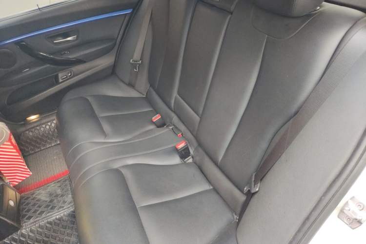 Used BMW 3 Series 2017 320Li Fashion Model Left Rear Seat