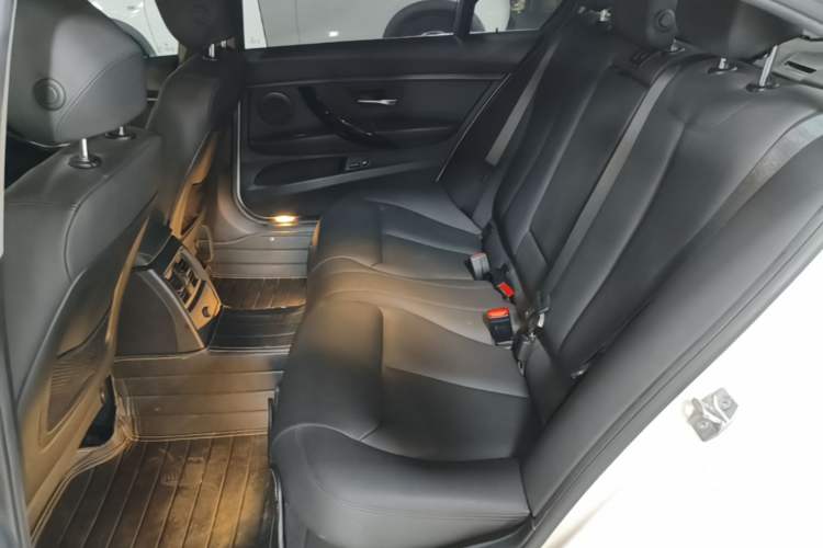 Used BMW 3 Series 2017 318Li Fashion Model Left Rear Seat