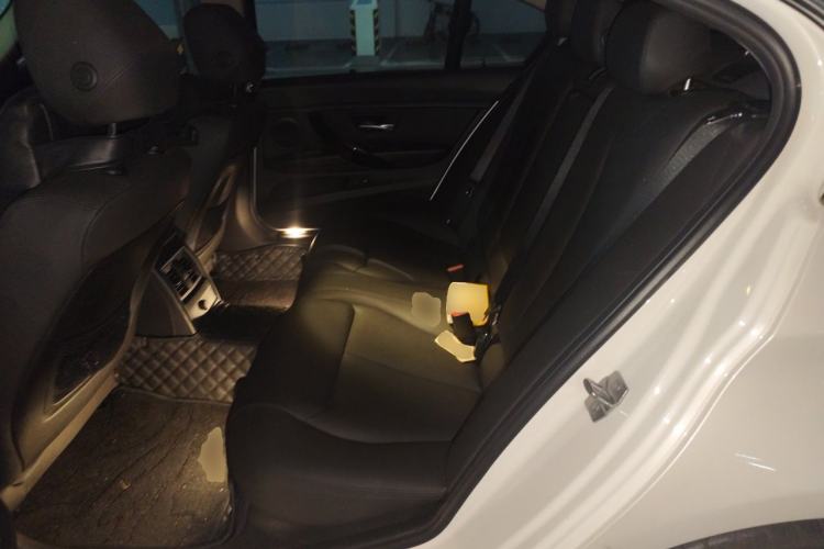 Used BMW 3 Series 2017 320Li Fashion Model Left Rear Seat