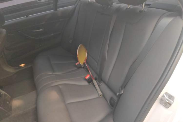 Used BMW 3 Series 2017 318Li Fashion Model Left Rear Seat