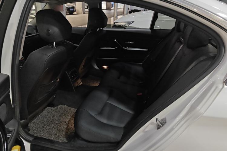 Used BMW 3 Series 2017 320Li Fashion Model Left Rear Seat