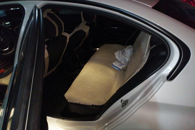 Used BMW 3 Series 2017 318i Fashion Model Left Rear Seat