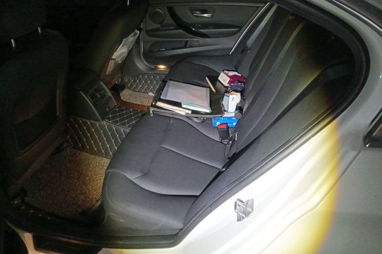 Used BMW 3 Series 2017 320Li Fashion Model Left Rear Seat