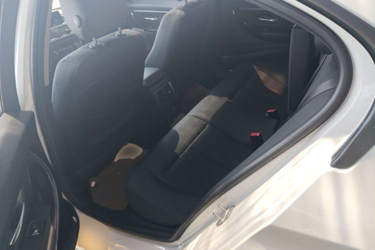 Used BMW 3 Series 2017 318i Fashion Model Left Rear Seat