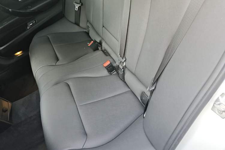 Used BMW 3 Series 2017 320Li Fashion Model Left Rear Seat