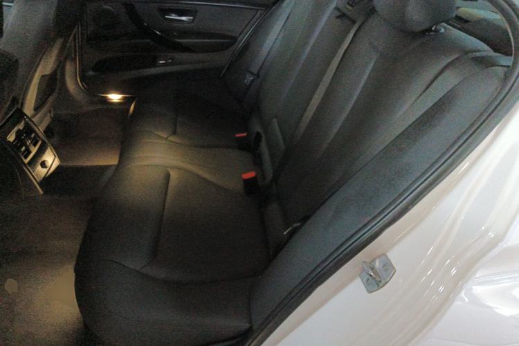Used BMW 3 Series 2017 320Li Fashion Model Left Rear Seat