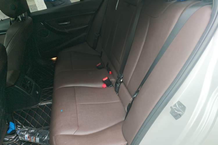 Used BMW 3 Series 2017 318i Fashion Model Left Rear Seat