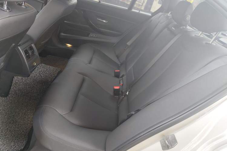 Used BMW 3 Series 2017 318Li Fashion Model Left Rear Seat