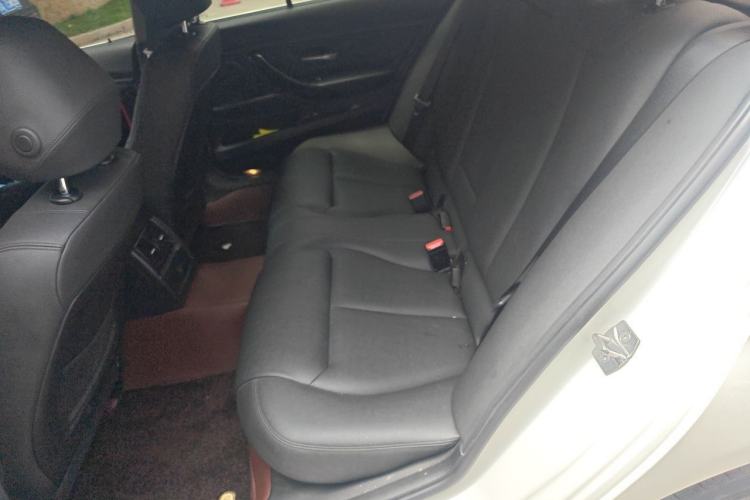 Used BMW 3 Series 2017 318Li Fashion Model Left Rear Seat