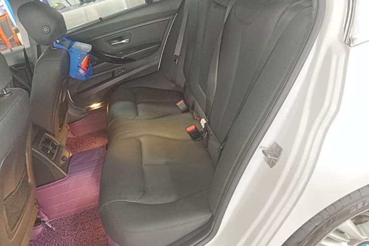 Used BMW 3 Series 2017 320Li Fashion Model Left Rear Seat
