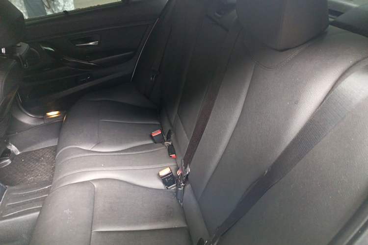 Used BMW 3 Series 2017 320Li Fashion Model Left Rear Seat