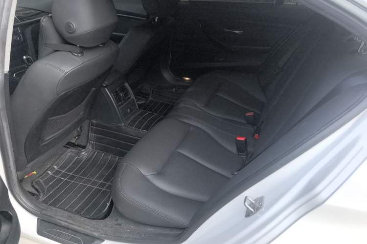 Used BMW 3 Series 2017 320Li Fashion Model Left Rear Seat