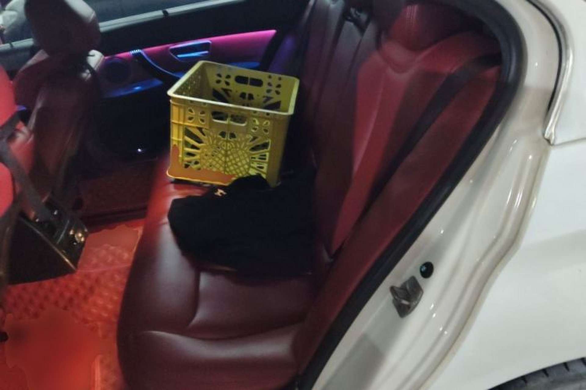 Used BMW 3 Series 2017 320Li Fashion Model Left Rear Seat