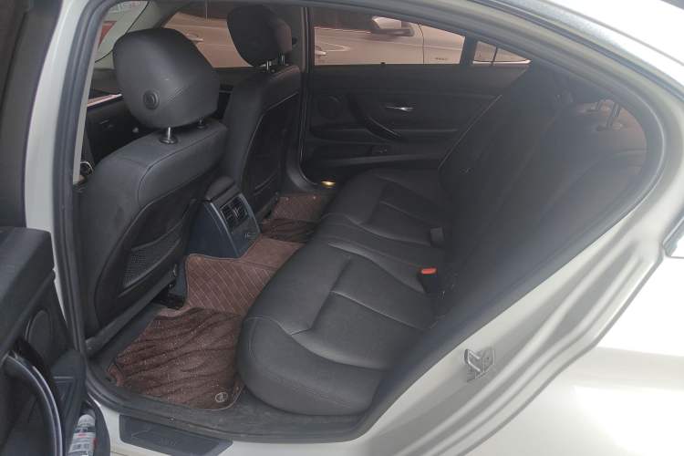 Used BMW 3 Series 2017 320Li Fashion Model Left Rear Seat