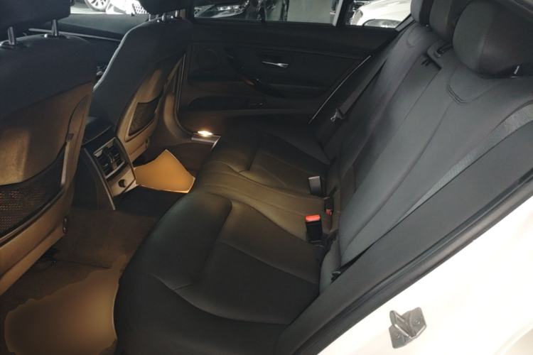 Used BMW 3 Series 2017 320Li Fashion Model Left Rear Seat