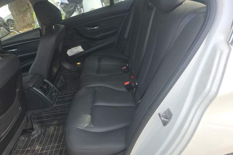 Used BMW 3 Series 2017 318Li Fashion Model Left Rear Seat