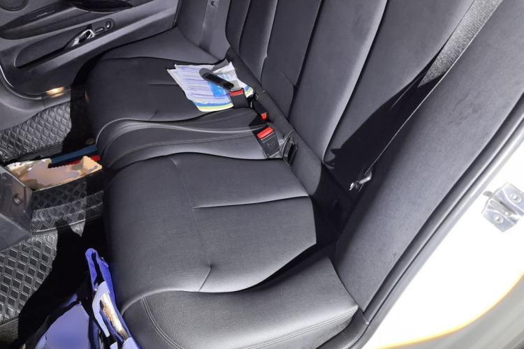 Used BMW 3 Series 2017 320Li Fashion Model Left Rear Seat