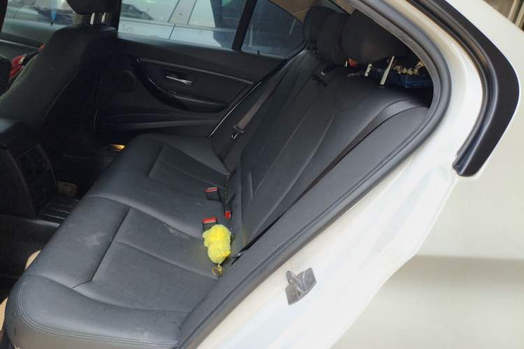 Used BMW 3 Series 2017 318i Fashion Model Left Rear Seat